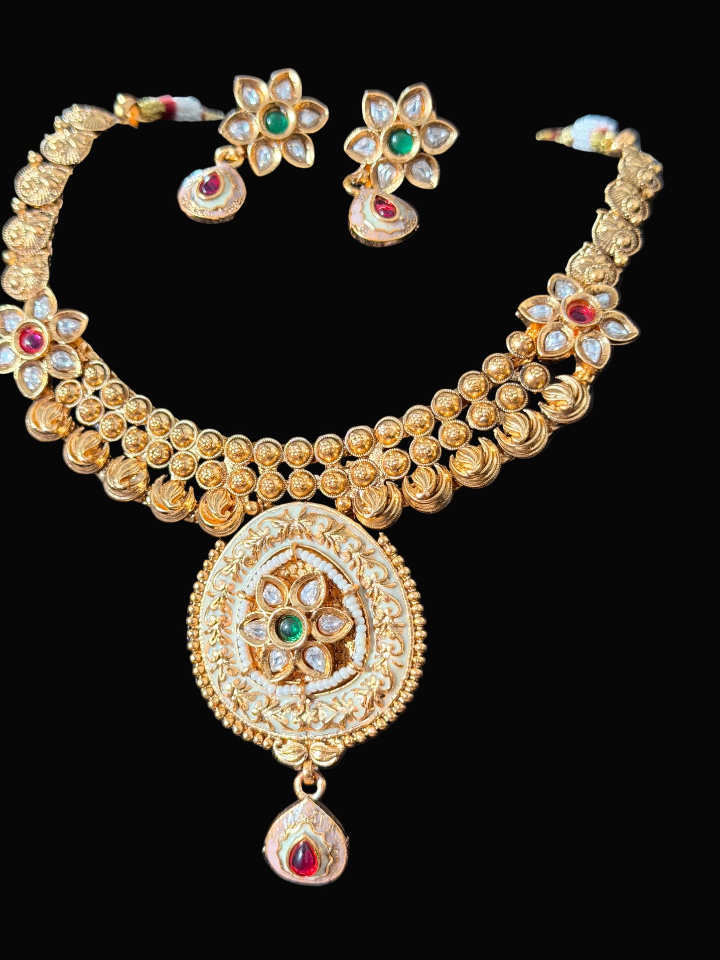 Antique Gold Kundan Meenakari Pendant Necklace Set