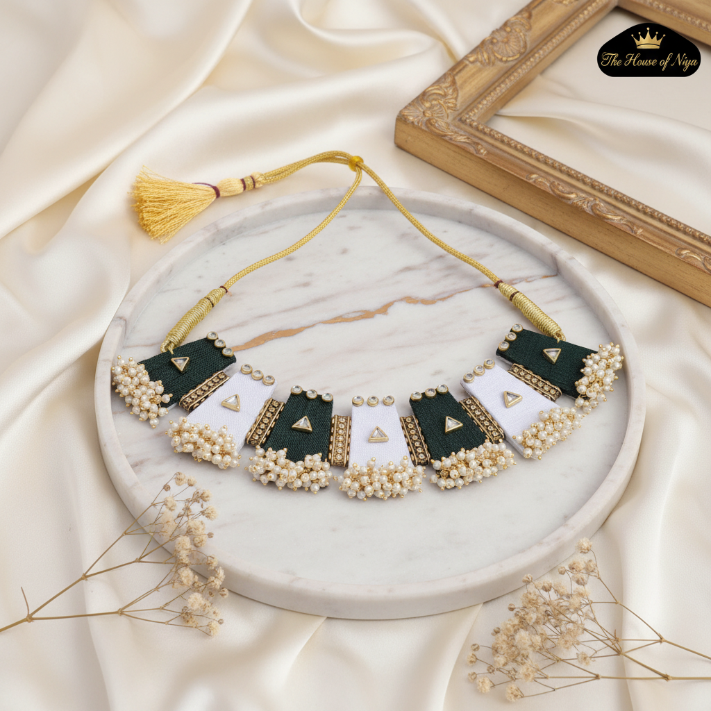 Green White Choker